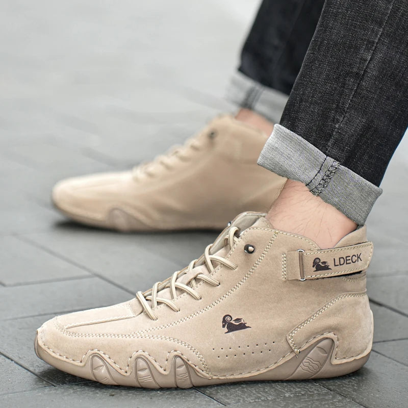 New in Casual Shoes Men Sneakers Male High Top Sneakers Winter Warm Designer Fashion Loafers Lace Up Shoes Men Ankle Boots