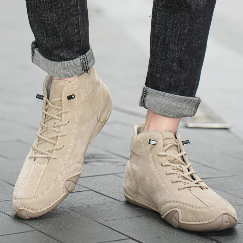 New in Casual Shoes Men Sneakers Male High Top Sneakers Winter Warm Designer Fashion Loafers Lace Up Shoes Men Ankle Boots