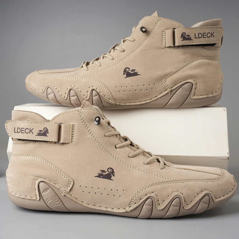 New in Casual Shoes Men Sneakers Male High Top Sneakers Winter Warm Designer Fashion Loafers Lace Up Shoes Men Ankle Boots