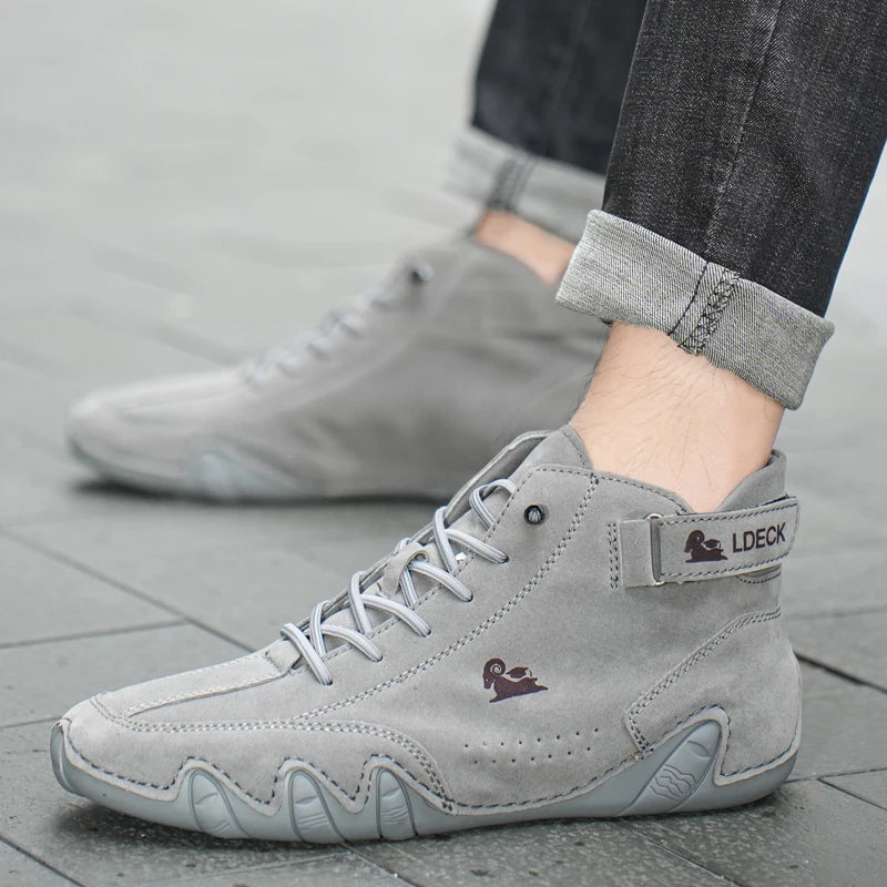 New in Casual Shoes Men Sneakers Male High Top Sneakers Winter Warm Designer Fashion Loafers Lace Up Shoes Men Ankle Boots